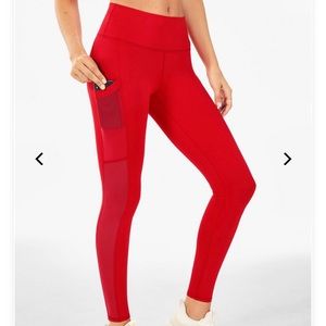 NWT Fabletics Mila High Waist Pocket Legging XS